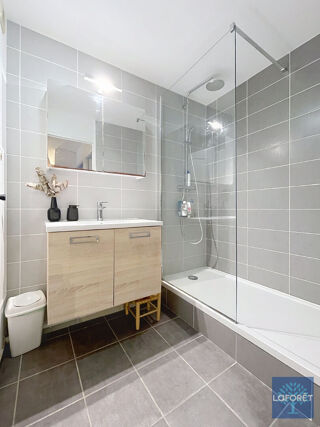 Vente Appartement Très bel Appartement 3 pièce(s) 66 m2 avec balcon et garage boxé - vieux Doulon Nantes