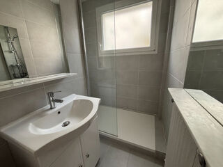  Appartement à louer 4 pièces 72 m²
