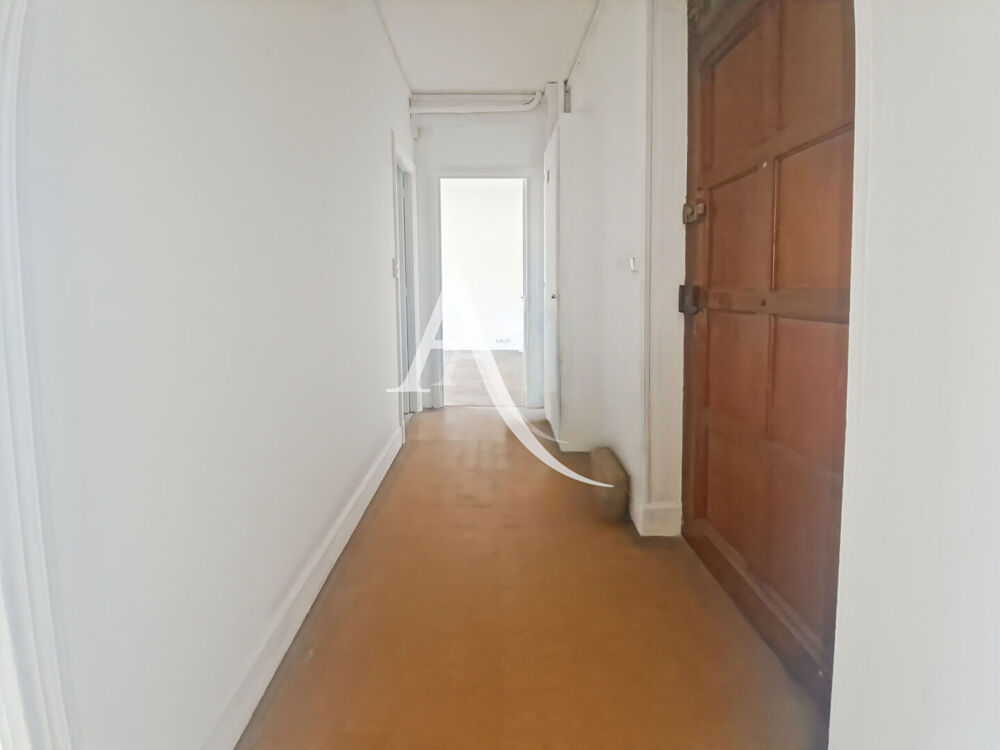 Vente Appartement Appartement Cannes 2 pièces 52.11 m² _ A deux pas de la rue d'Antibes _ Style bourgeois _ Ascenseur Cannes
