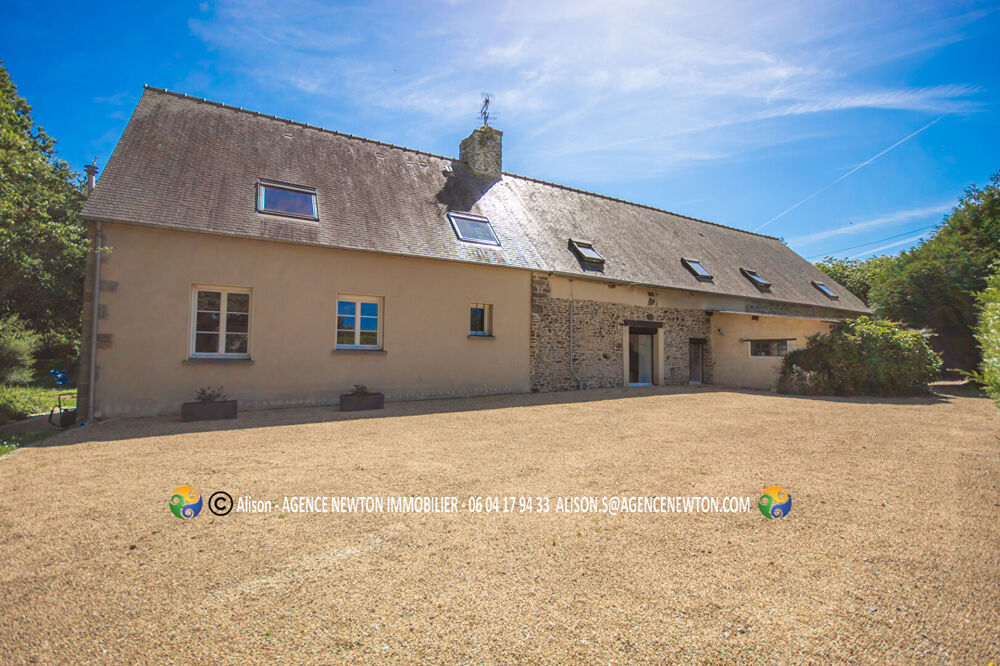 BRETAGNE, Ille-et-Vilaine, près de Saint-Malo : Longère de 4 chambres avec une maison attenante de 2 chambres, jardins, sur un t
