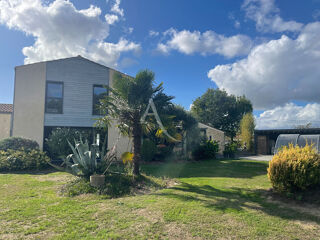  Maison � vendre 9 pi�ces 244 m�