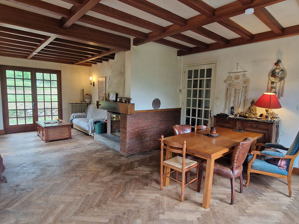 Vente Maison Maison type Chalet au calme et avec 1,3Ha attenant Gourbit