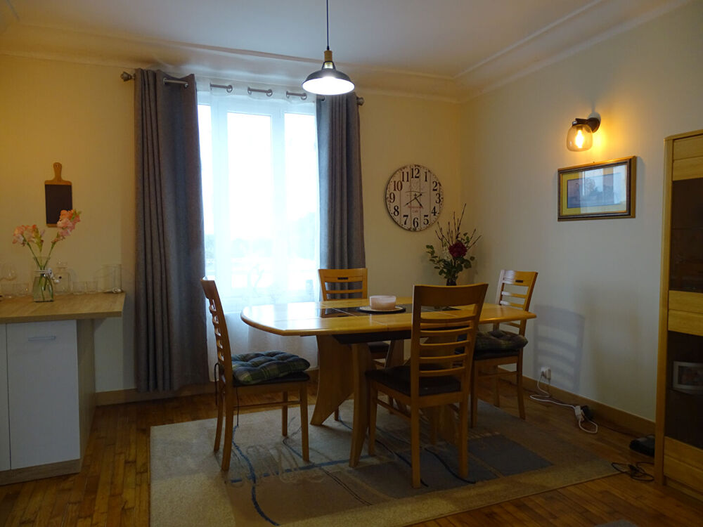 COTES D'ARMOR - Une maison de 3 chambres avec jardin dans le village de Trébrivan