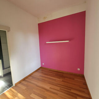  Appartement à louer 2 pièces 32 m²