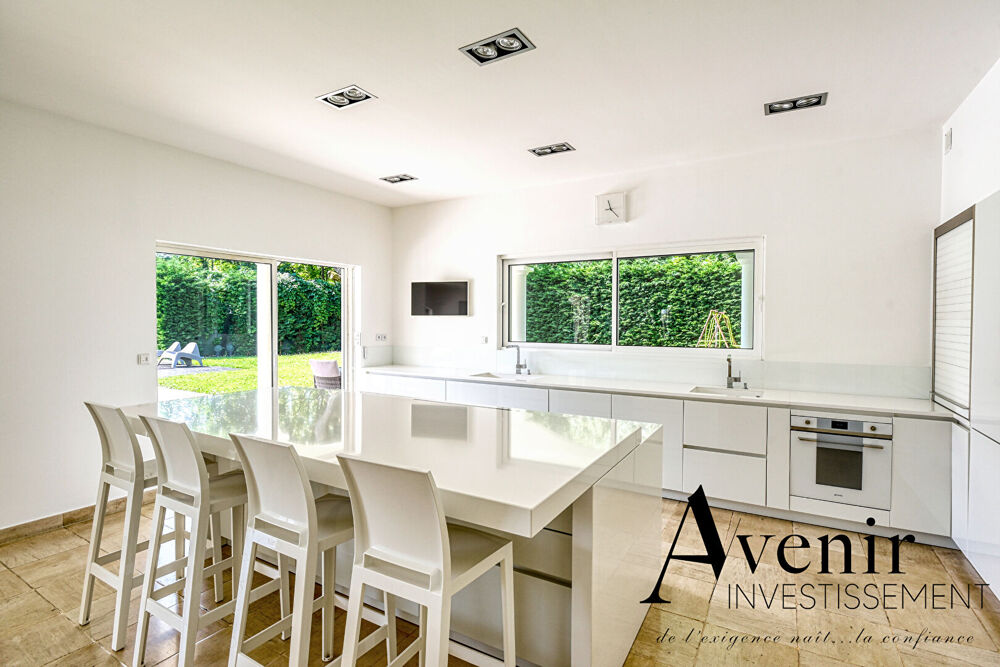 Vente Maison Ecully- Villa 8 pièces avec piscine Ecully