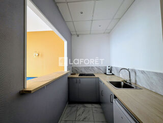  Appartement à louer 1 pièce 42 m²