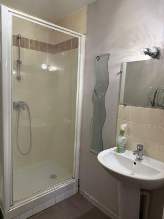  Appartement à louer 3 pièces 55 m²