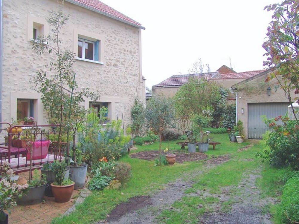 Corps de ferme en pierres - 9 pièces - 180 m2
