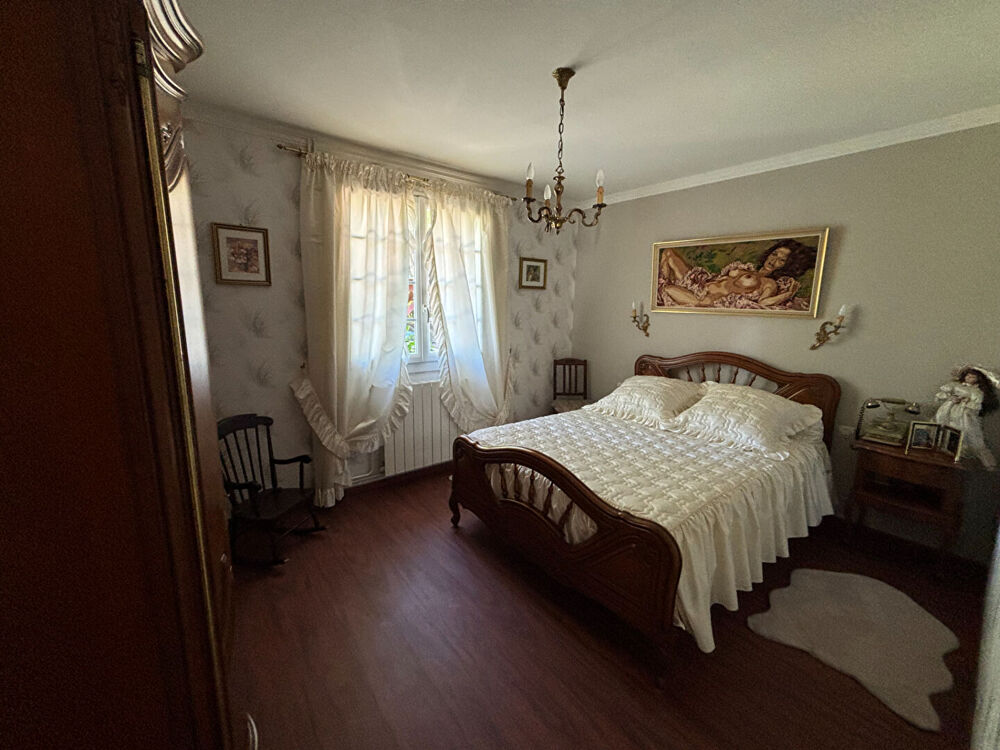 Vente Maison Maison  7 pièce(s) 180 m2 EN VIAGER Menesplet