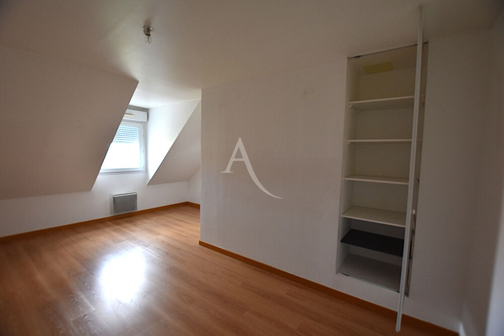 À vendre : Appartement 2 pièces à Montlhéry - Bon état, dernier étage