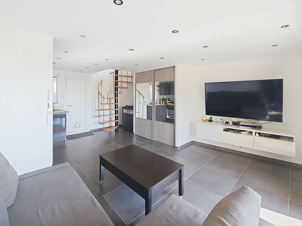 Vente Appartement Maison Appartement Bandol Duplex T2 Bis avec place de parking et cave Bandol