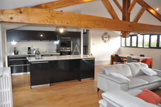  Appartement à louer 3 pièces 108 m²