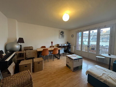   EGLY - Spacieux 3 pi�ces - 76.44 m� Appartement - 3 pi�ce(s) - 76 m�