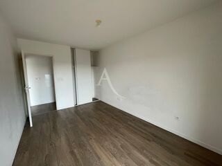  Appartement à louer 2 pièces 53 m²