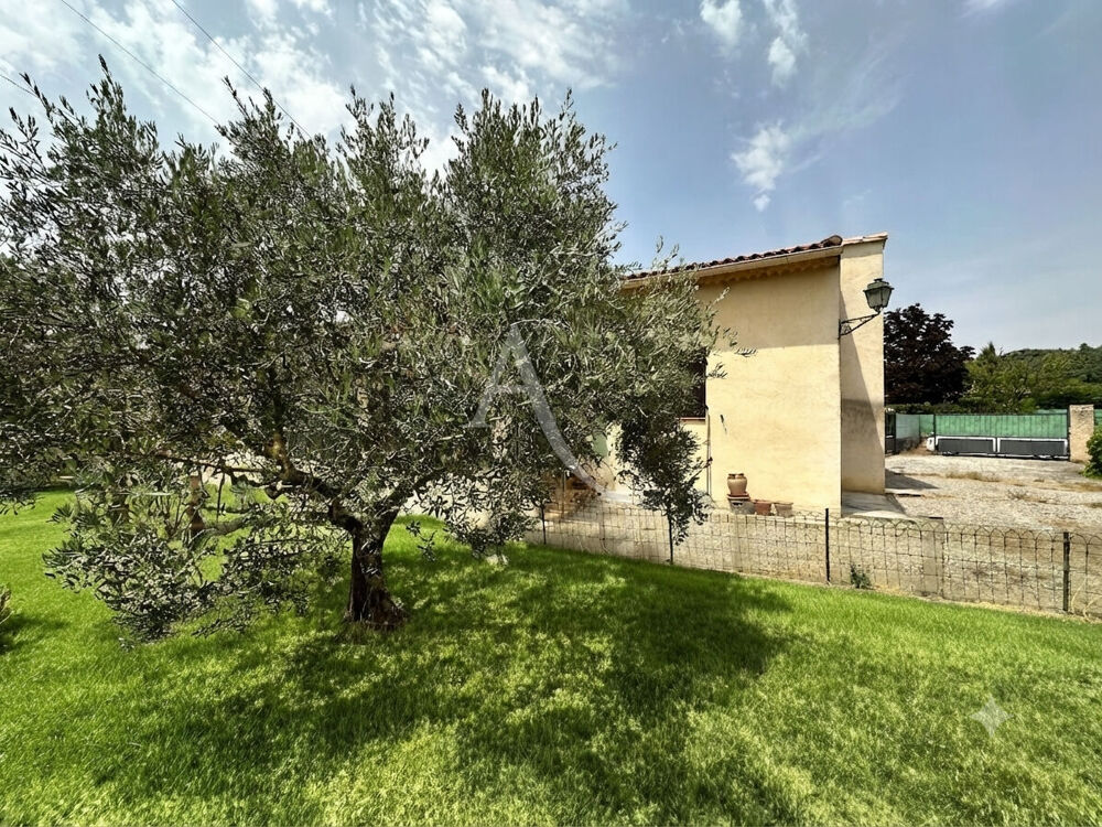 VILLA TYPE 3/4 AVEC JARDIN DE 1247M2 AU CALME AVEC GARAGES
