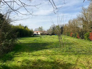  Maison  vendre 8 pices 215 m