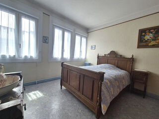  Maison à vendre 10 pièces 165 m²