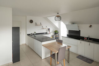  Appartement � vendre 5 pi�ces 85 m�