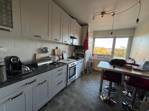  Appartement � louer 4 pi�ces 121 m�