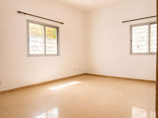  Maison à louer 4 pièces 150 m² Somone