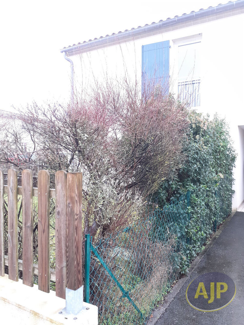 Location Appartement DUPLEX T3 AVEC JARDINET- QUARTIER HARAS Saintes