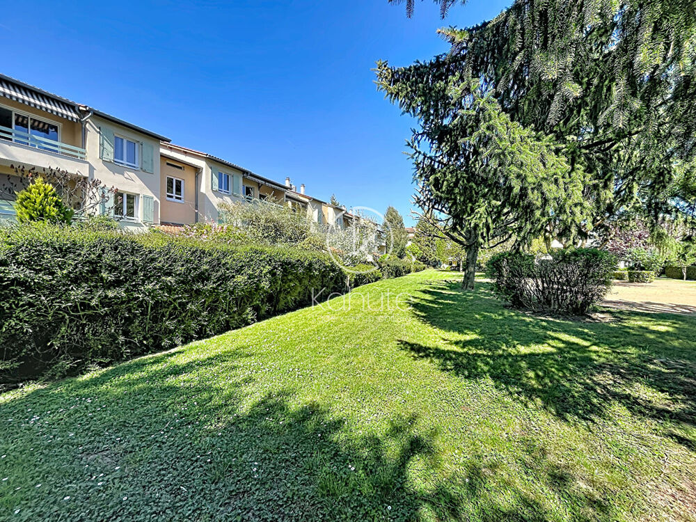 A 10 minutes de Lyon, Appartement duplex CHAMPAGNE-AU-MONT-D'OR 75m² utiles (70M² Carrez),3 pièces, 2 chambres, 1 bureau, 1 pl