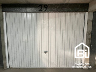  Parking / Garage � louer 