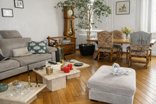  Immeuble à vendre 745 m²