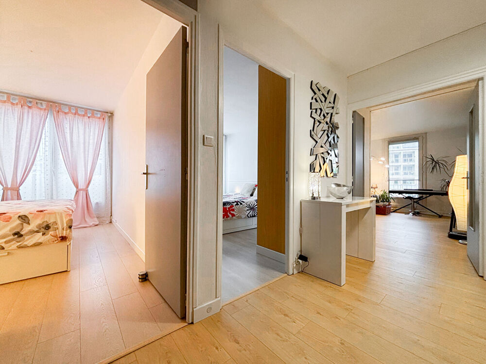 Vente Appartement Appartement Angers quartier Larevellière de 3 pièces de 76 m² avec cave et stationnement Angers