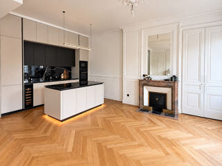  Appartement à vendre 4 pièces 151 m²