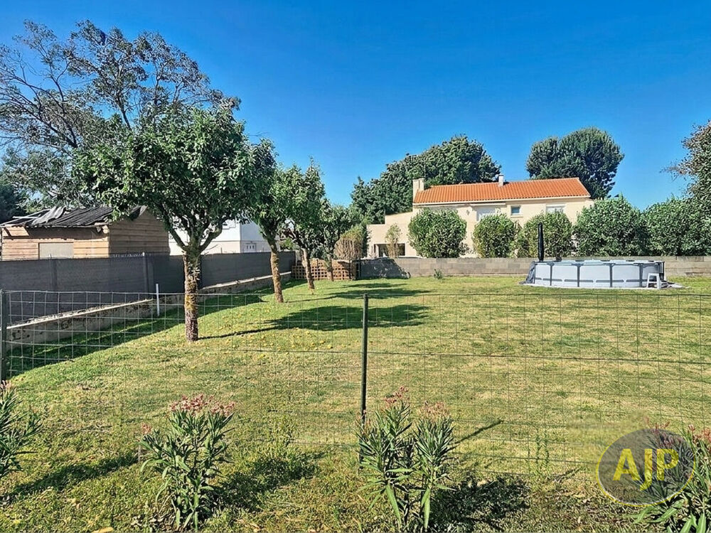 Vente Terrain Terrain Montaigu Vendee 300 m2 Montaigu vendee