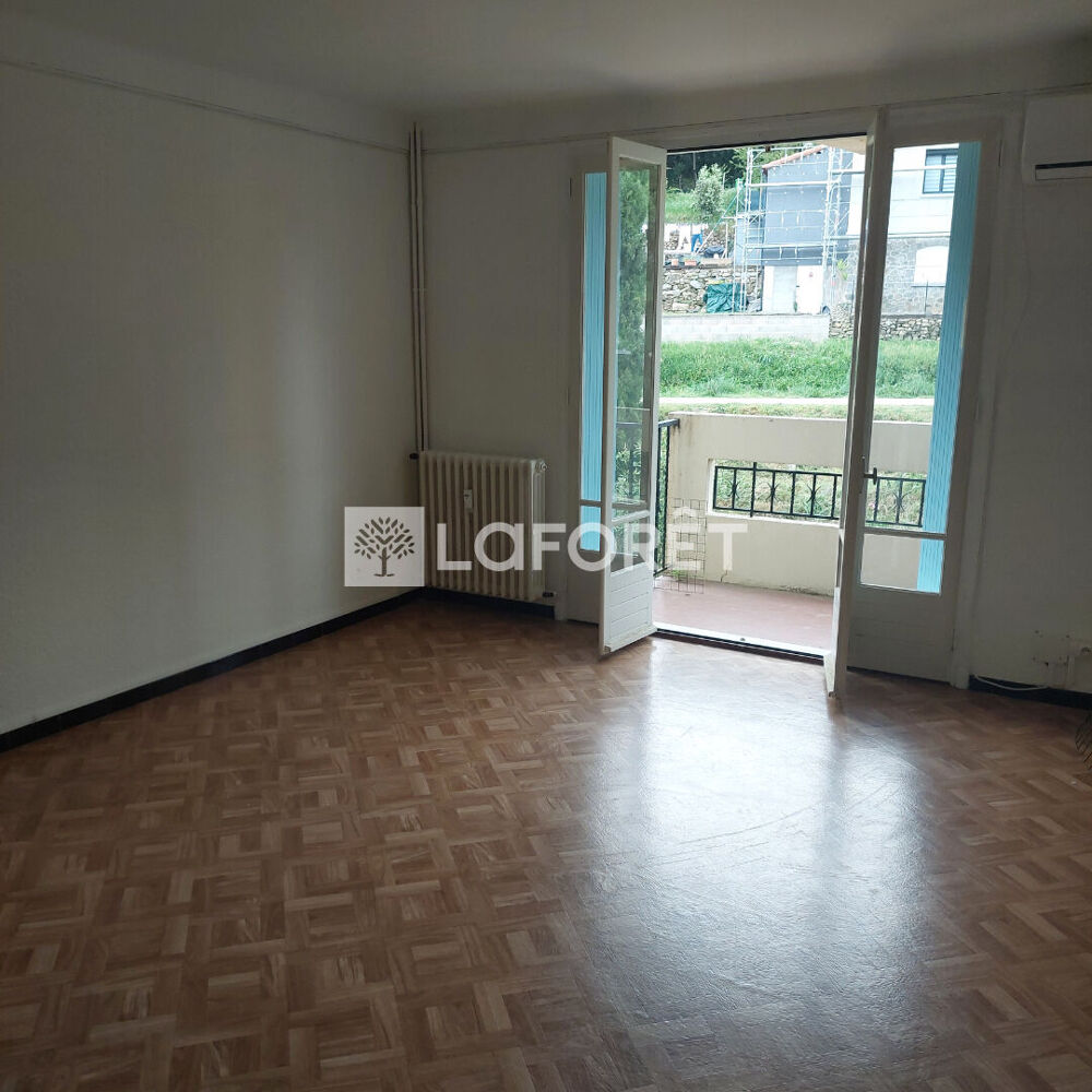 Appartement T3 de 68 m² avec balcon, garage et cave à Amélie-les-Bains