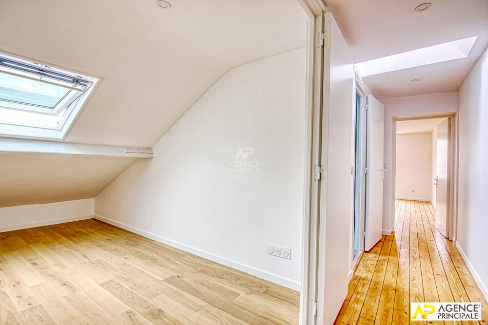 Vente Appartement Versailles Notre-Dame Appartement  2 pièce(s) 60 m2 au sol  (30,52 m² carrez ) situé  au 3ème et dernier étage Versailles