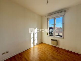  Appartement à louer 2 pièces 38 m²