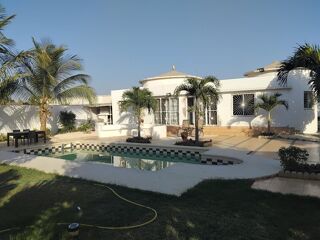 Maison � vendre 6 pi�ces 270 m� Ngaparou