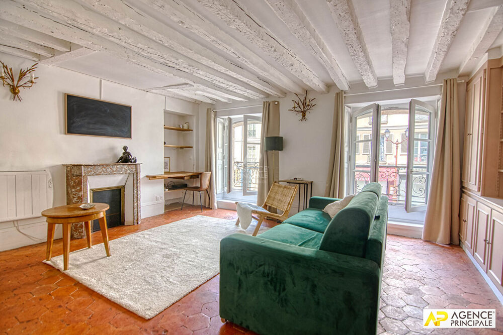 Vente Appartement Versailles Saint-Louis appartement  4  pièces 77 m 2 carrez situé au 1er  étage. Versailles