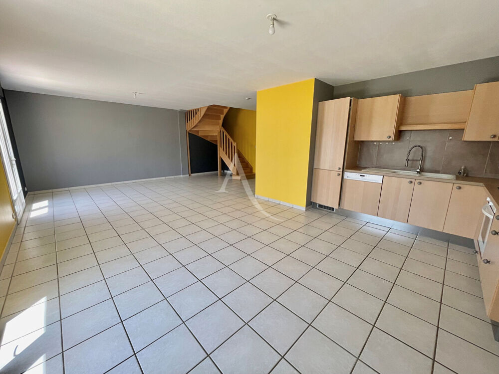Location Maison Maison T5 de 130m² à l'Isle-Jourdain L isle jourdain