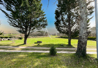  Maison  vendre 7 pices 230 m