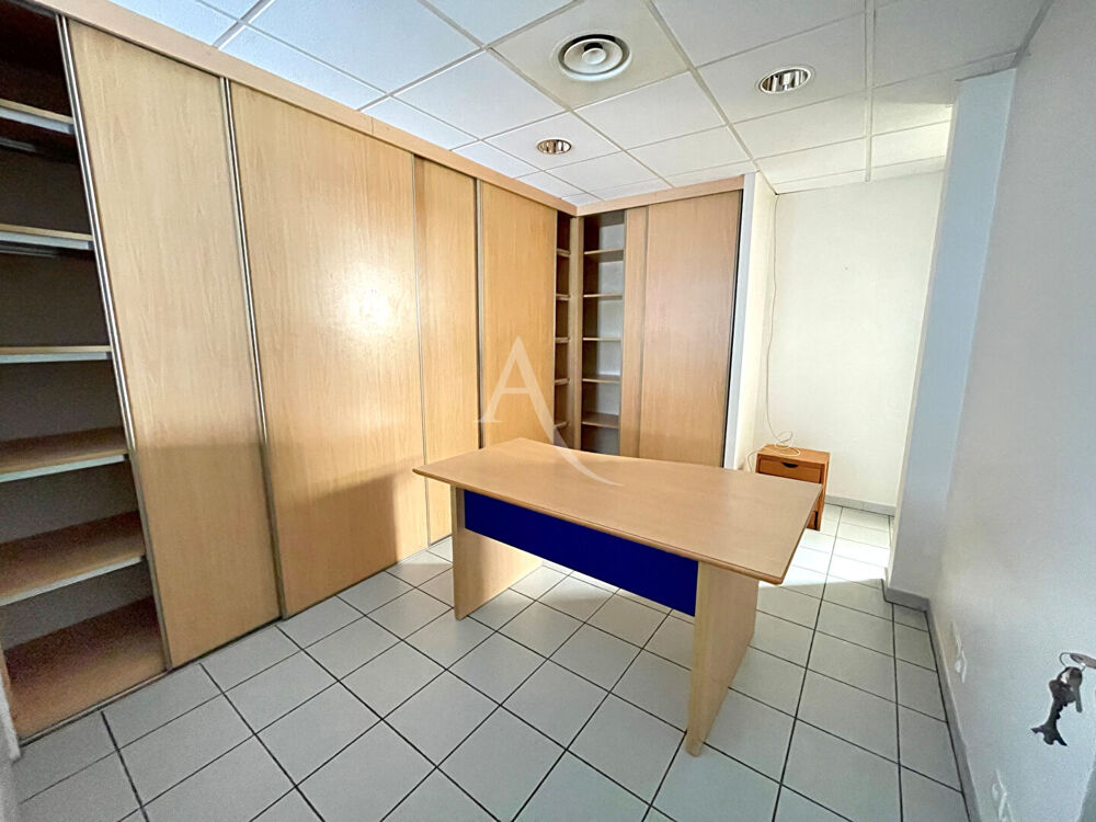   Local professionnel de 70m² L'Isle-Jourdain centre L isle jourdain