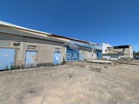 Entrep&ocirc;t industriel avec bureau &agrave; vendre &agrave; 5 minutes de Montpon-M&eacute;nest&eacute;rol - Surface de 4404,60 m&sup2; 263000 24700 Saint martial d artenset