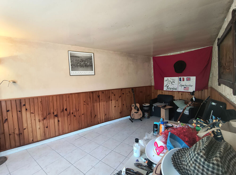Vente Maison HAUTE-VIENNE - Charmante maison de village de 3 chambres avec grange, dépendance et potentiel d'aménagement Bersac sur rivalier