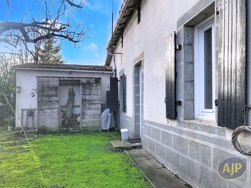 À vendre. Longère à rénover au coeur de la nature. Maulévrier, Maine et Loire
