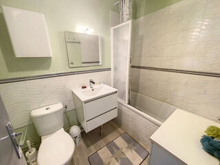  Appartement à louer 2 pièces 43 m²