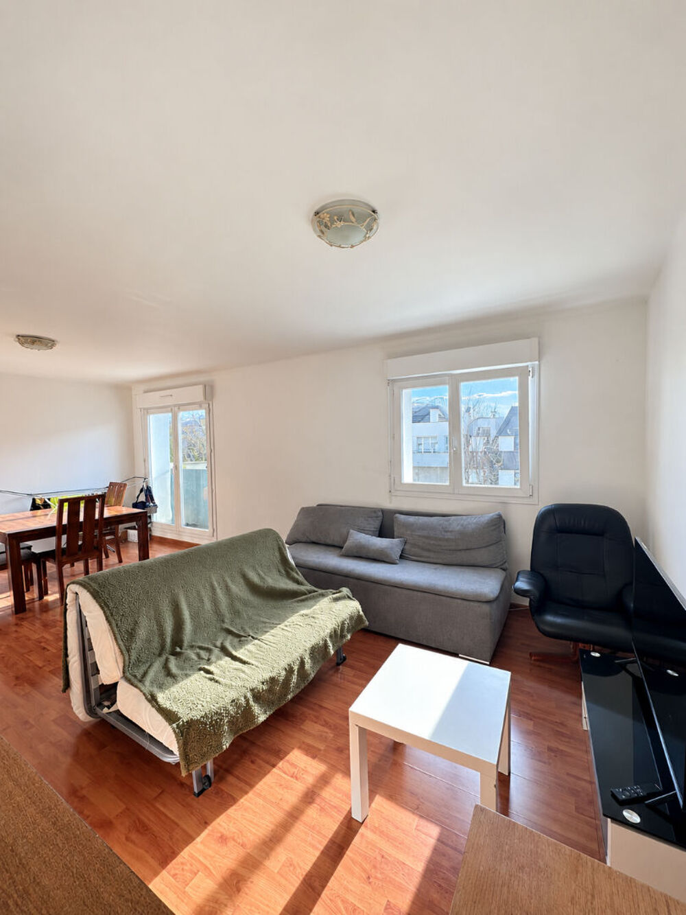 INVESTISSEMENT LOCATIF - APPARTEMENT VENDU LOUÉ - SAINT-BRIEUC