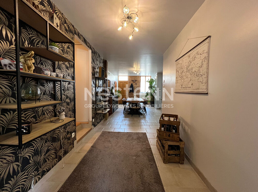 FAINS VEEL : Maison 9 pièces , 5 chambres, garage, jardin, proche des commerces