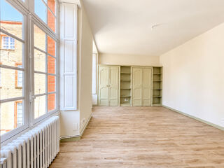  Appartement à louer 3 pièces 78 m²