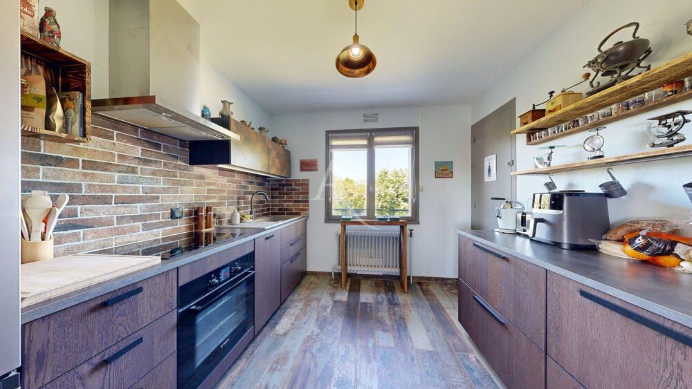 ETREPAGNY Sous sol 3 chambres Jardin Centre ville Plain pied