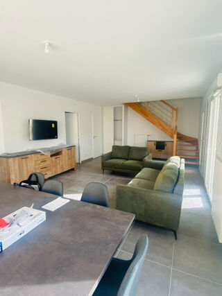  Maison � louer 1 pi�ce 120 m�