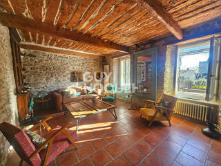  Maison  vendre 9 pices 198 m