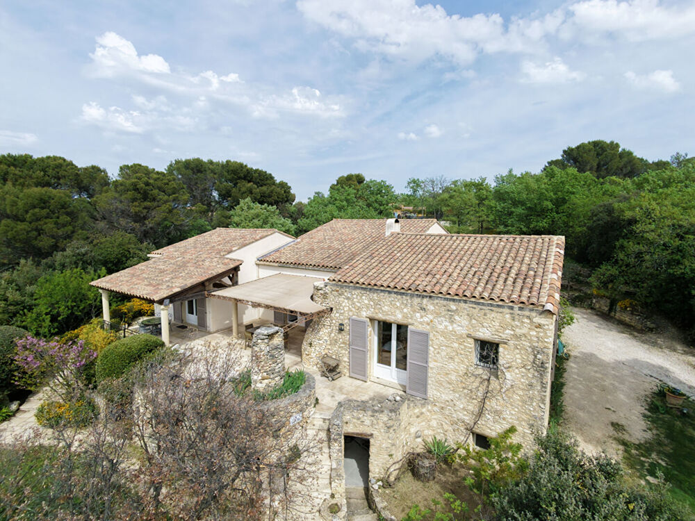 Maison Venasque 8 pièces 206 m2